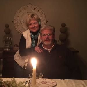 Meet your Posher, Dee